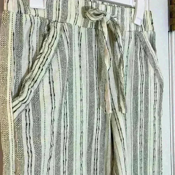 Sienna Sky Casual Beachy Wide Leg Flowy Pant Cream with Stripes Size Small - Picture 2 of 7